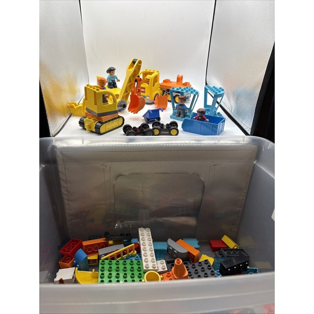 Lego Duplo - Lot Of Random Pieces And Figures 3.5 Pounds